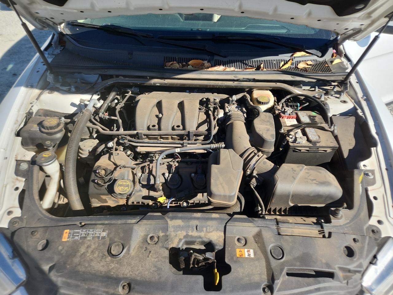 2015 FORD TAURUS SEL photo 21