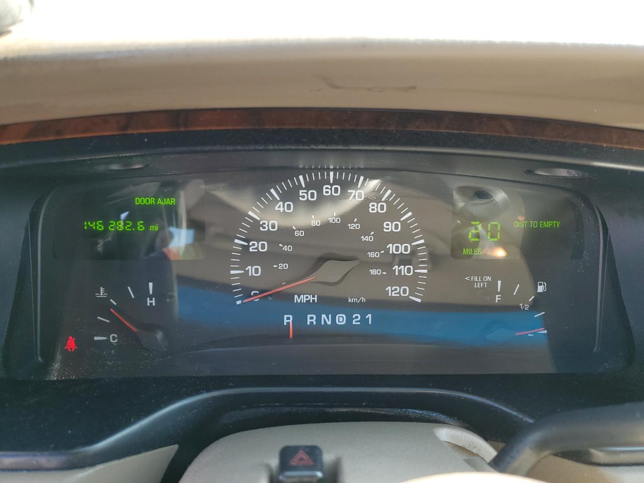 2000 LINCOLN TOWN CAR EXECUTIVE photo 9