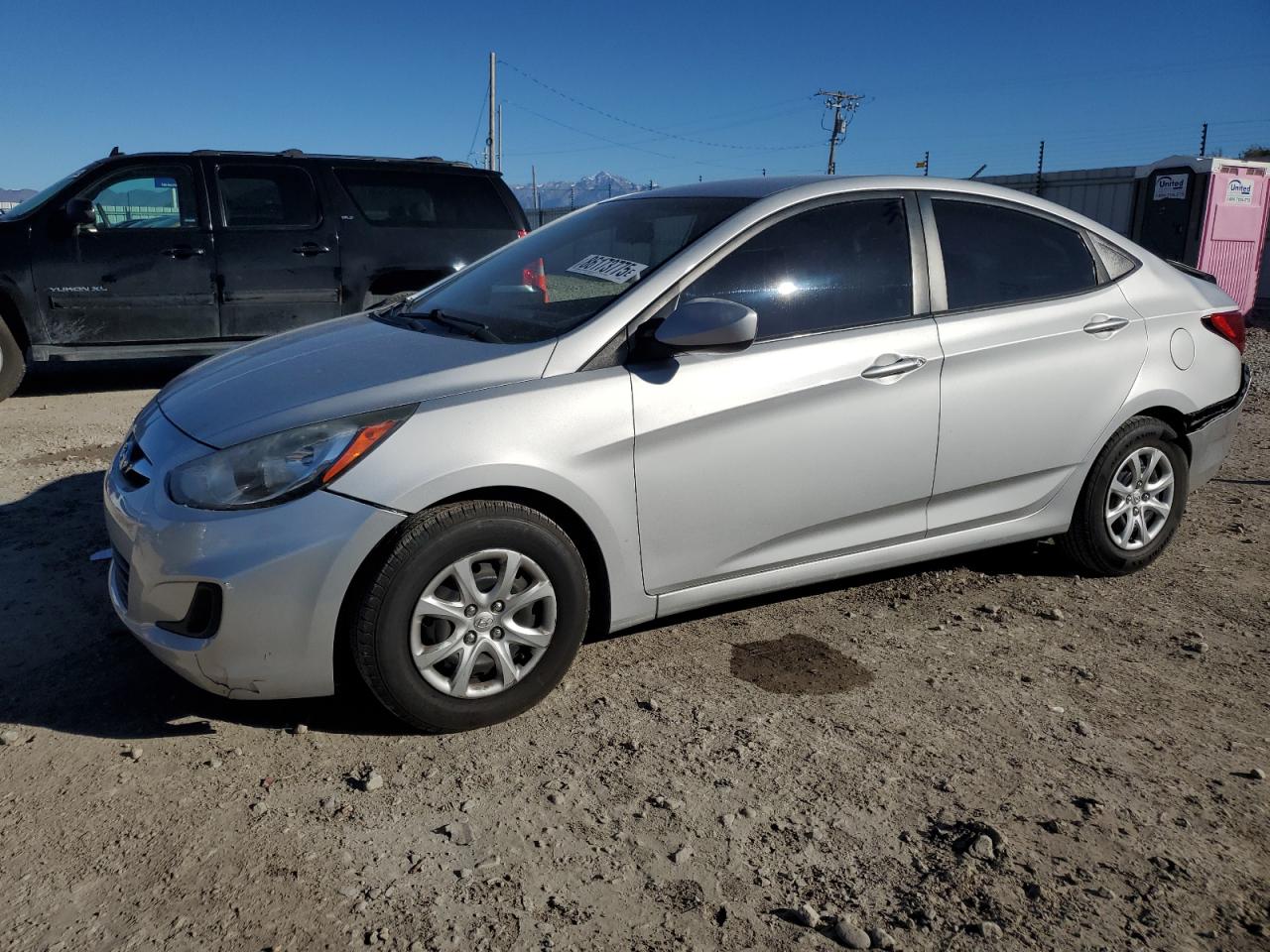 2012 HYUNDAI ACCENT