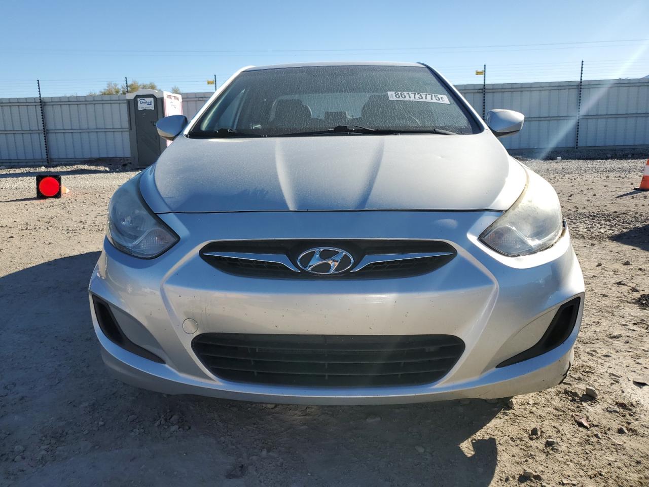 2012 HYUNDAI ACCENT GLS photo 13