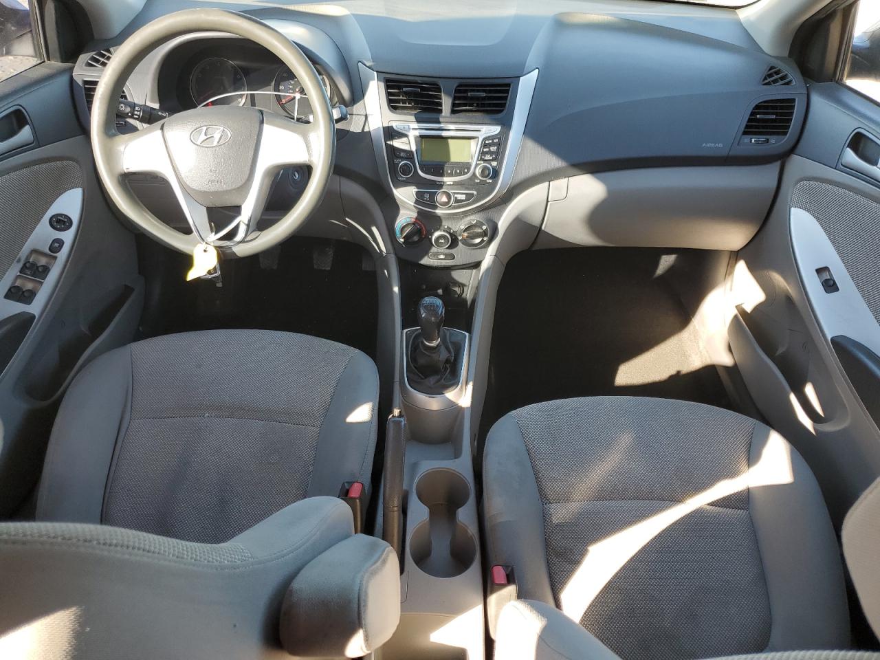 2012 HYUNDAI ACCENT GLS photo 22