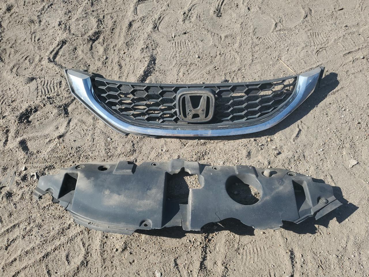 2015 HONDA CIVIC LX photo 23