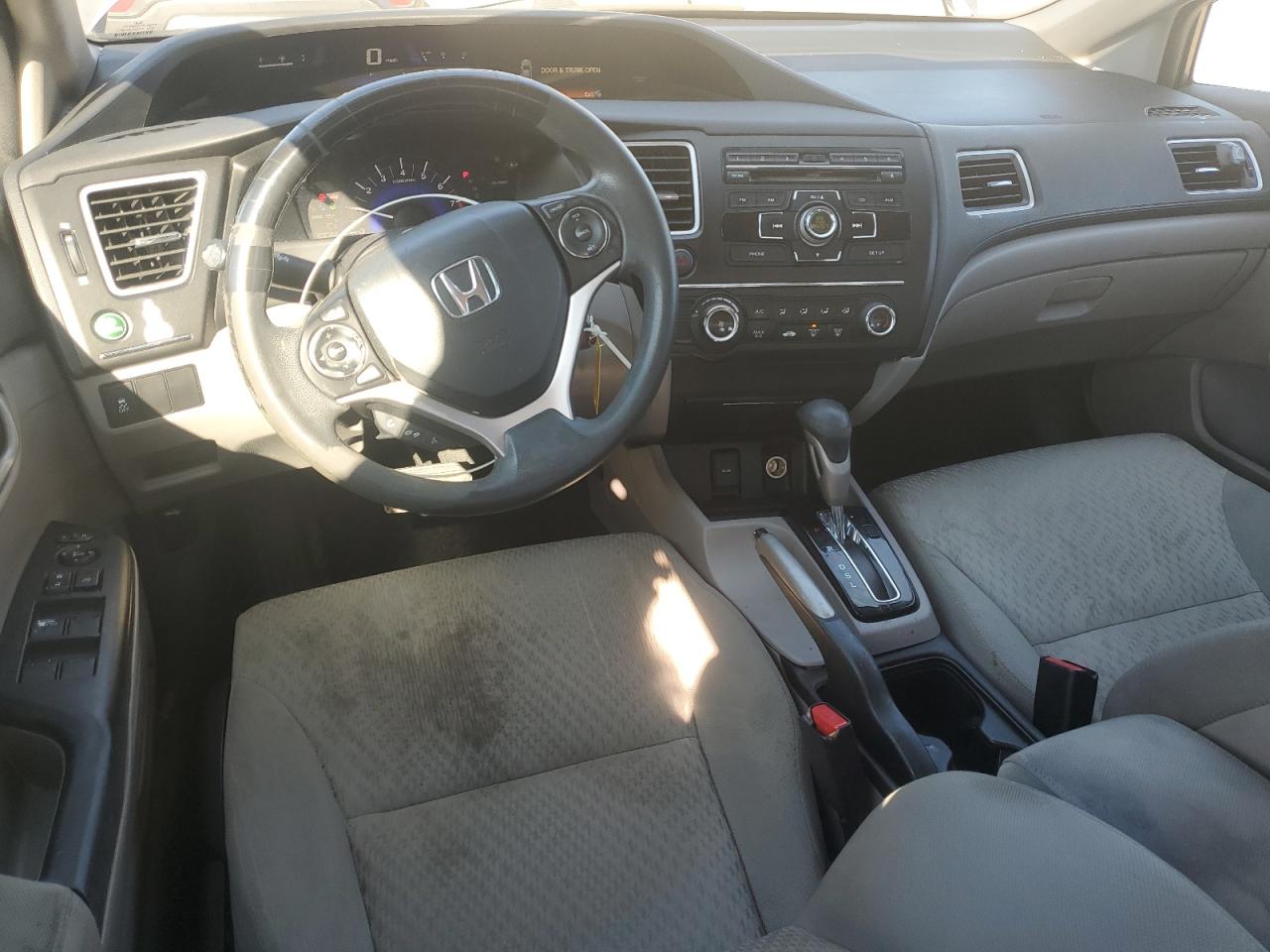 2015 HONDA CIVIC LX photo 15
