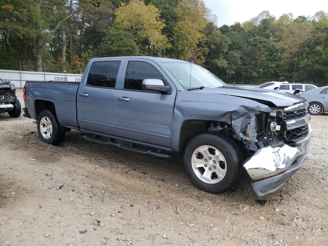 2016 CHEVROLET SILVERADO K1500 LT photo 4