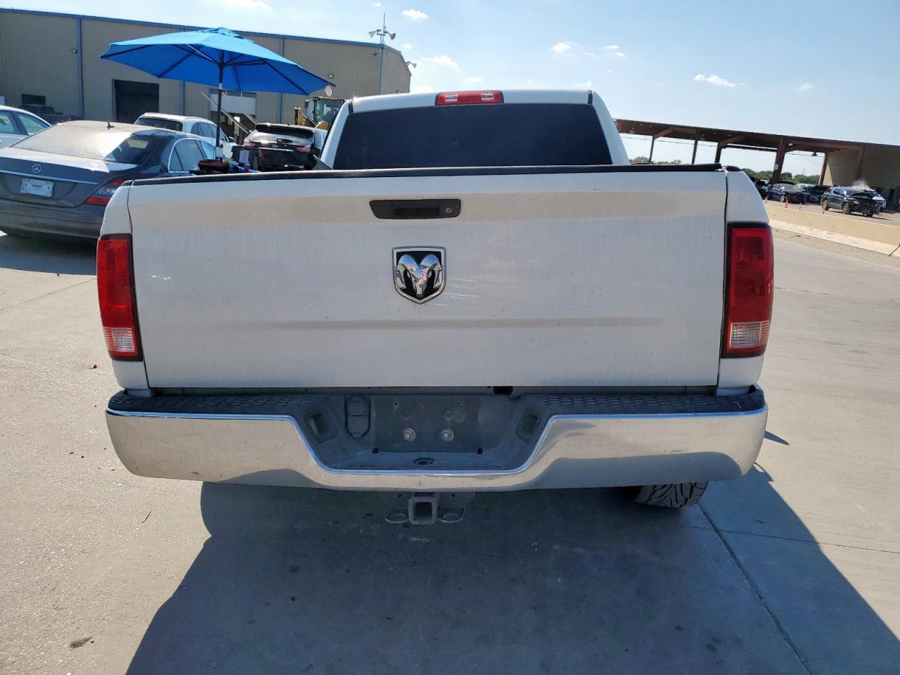 2014 RAM 1500 ST photo 6
