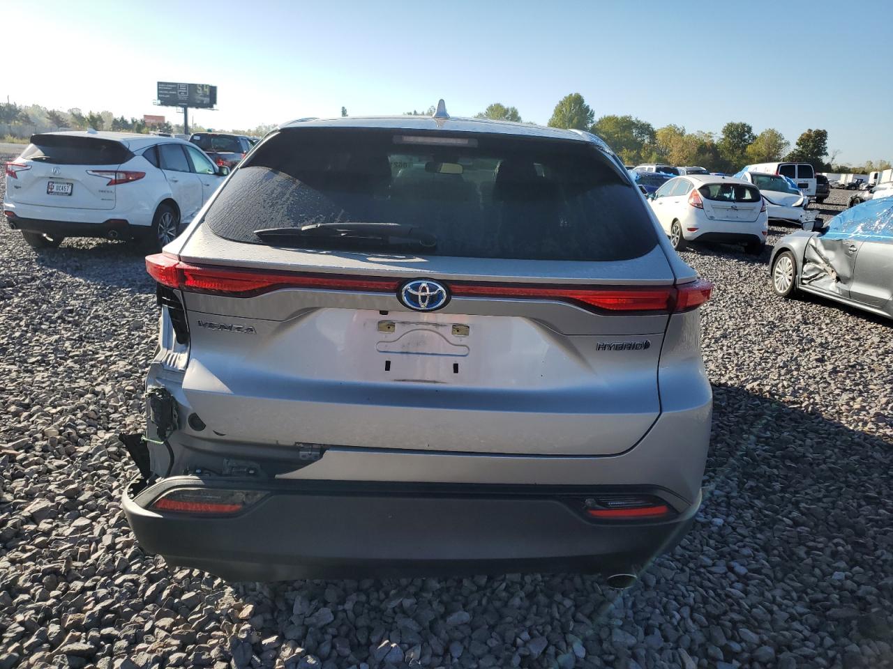 2021 TOYOTA VENZA LE photo 16