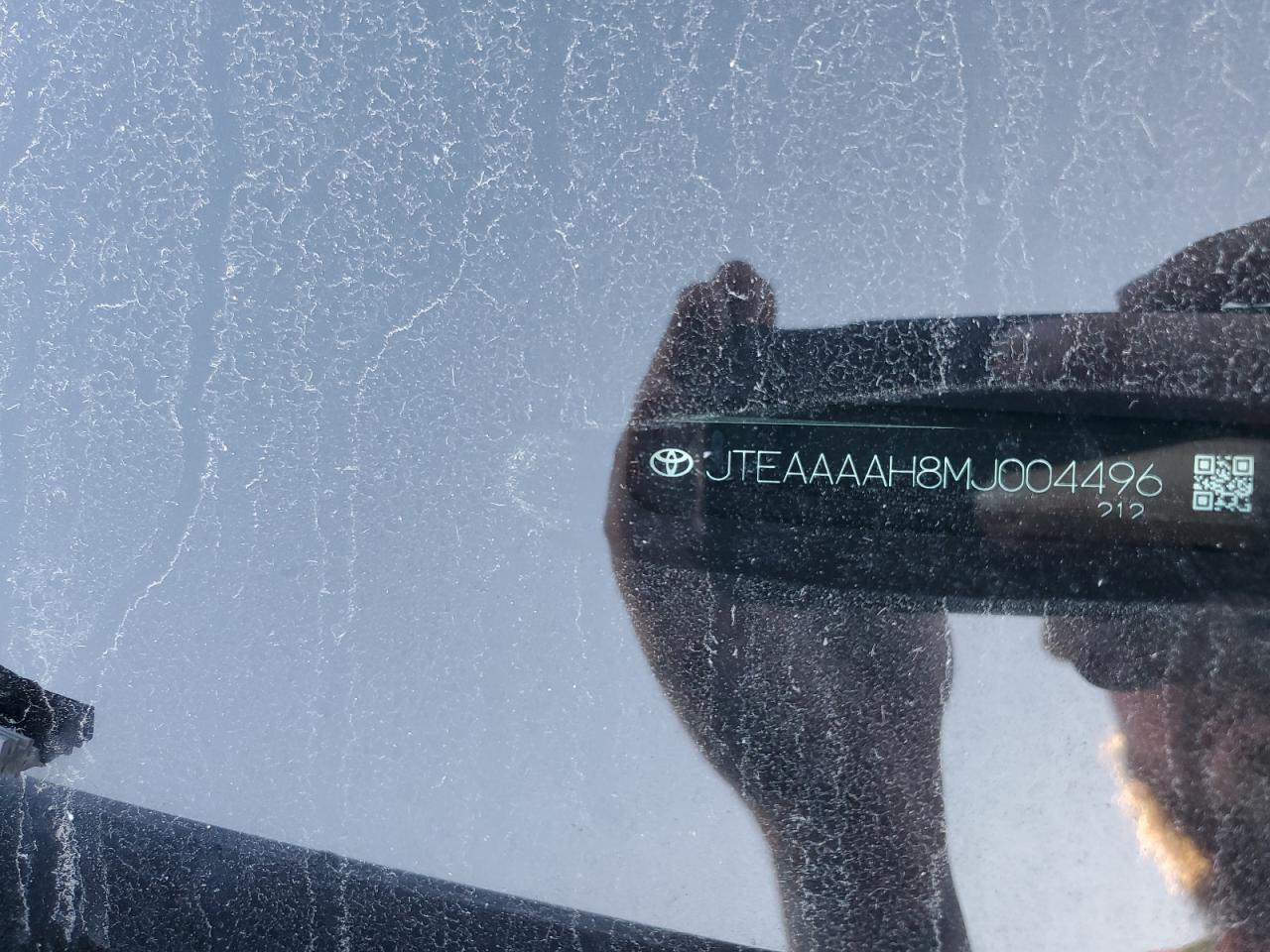2021 TOYOTA VENZA LE photo 37