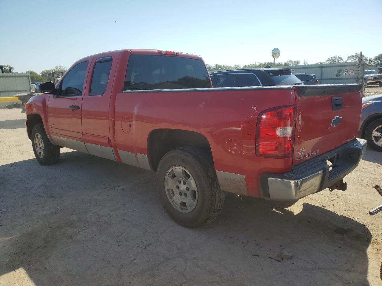2010 CHEVROLET SILVERADO K1500 LT photo 3