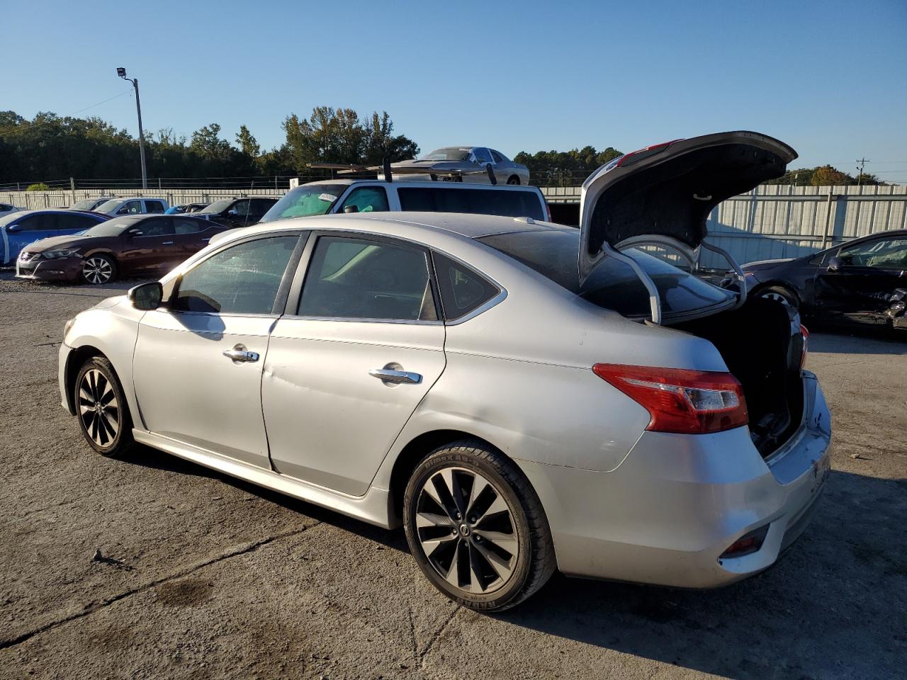 2018 NISSAN SENTRA S photo 3