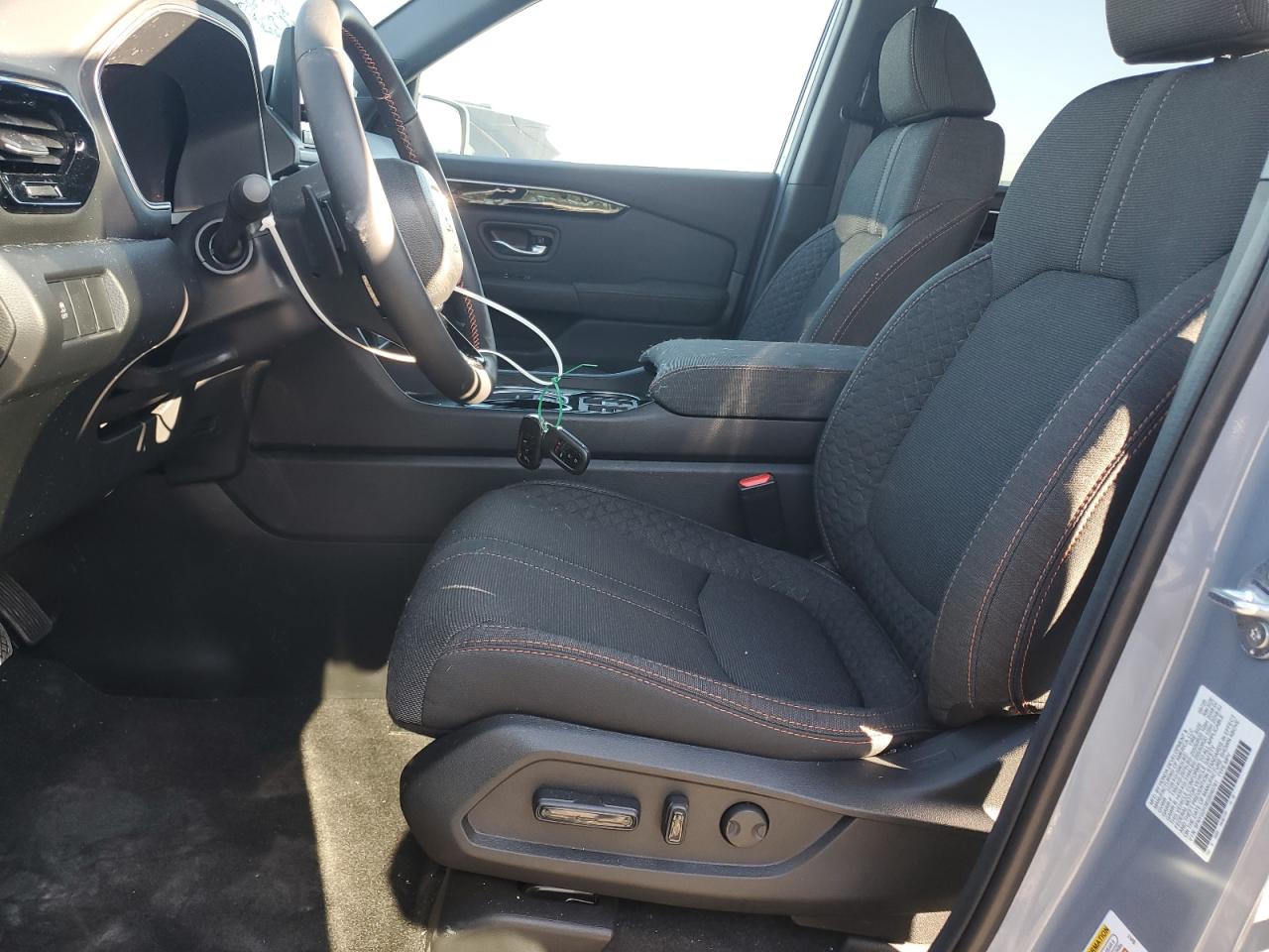 2025 HONDA PILOT SPORT photo 13