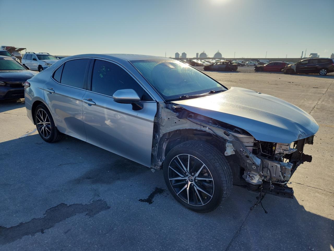 2021 TOYOTA CAMRY SE photo 7