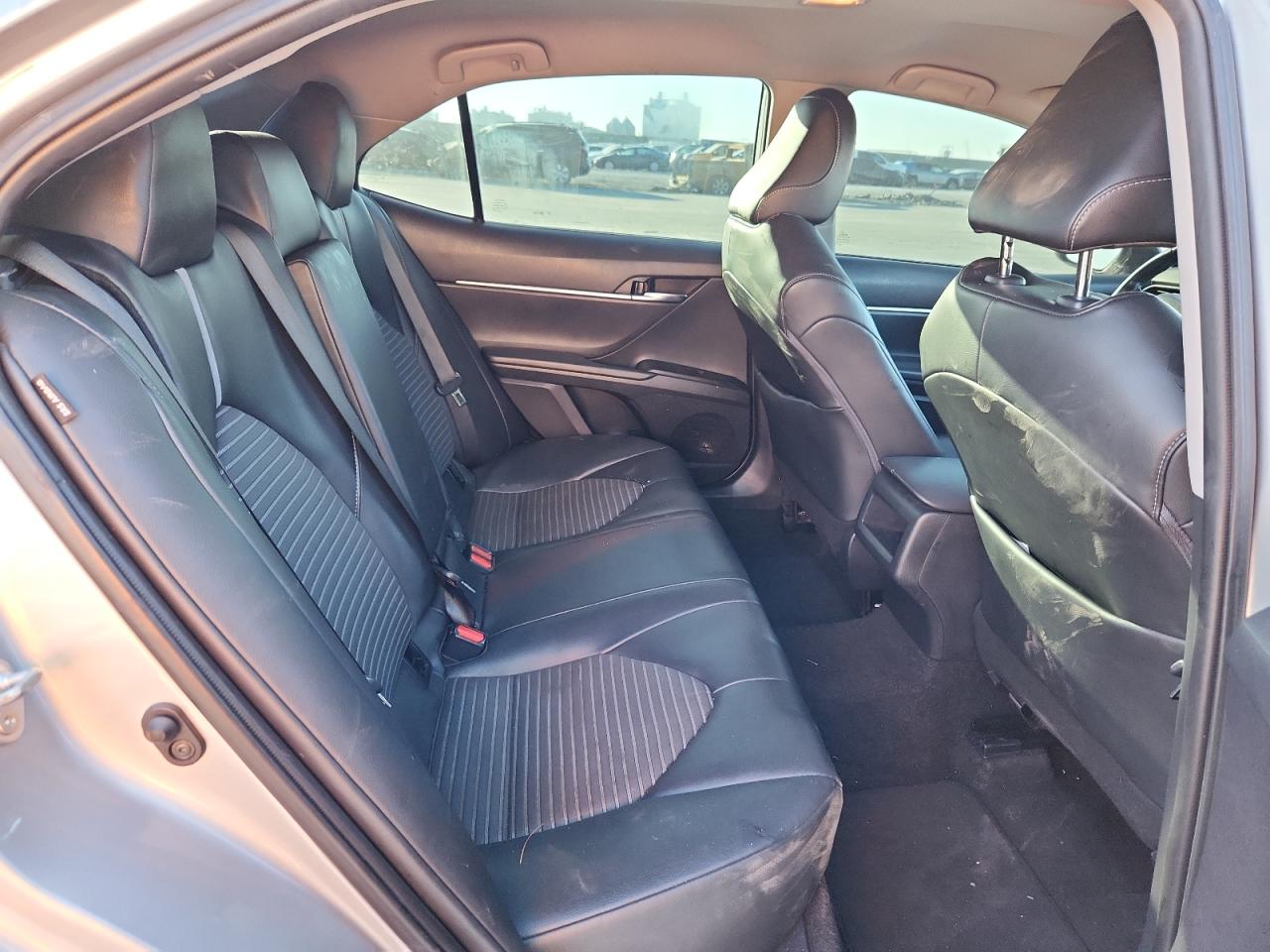 2021 TOYOTA CAMRY SE photo 19