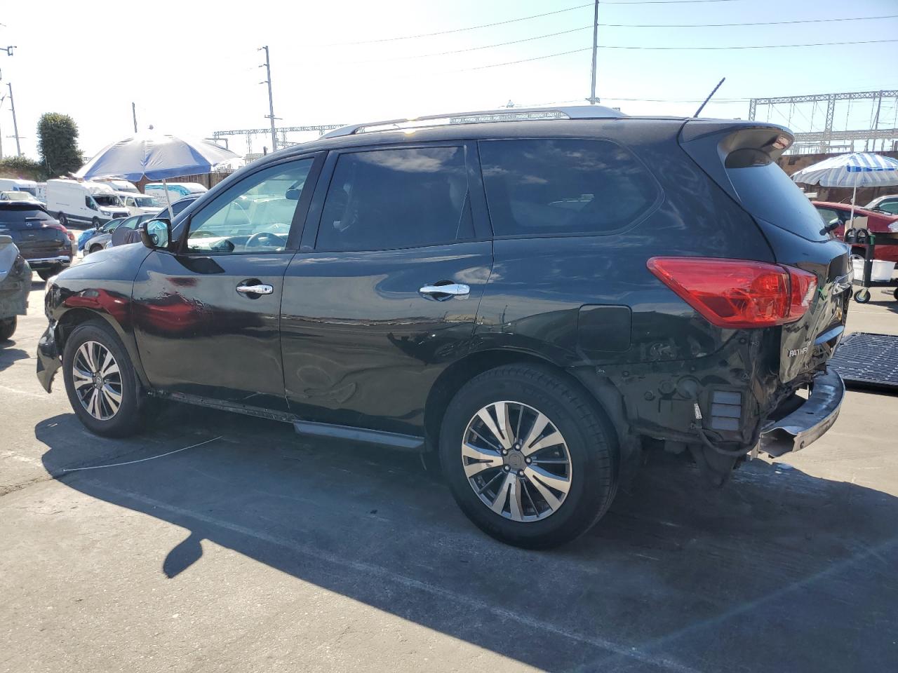 2017 NISSAN PATHFINDER S photo 3
