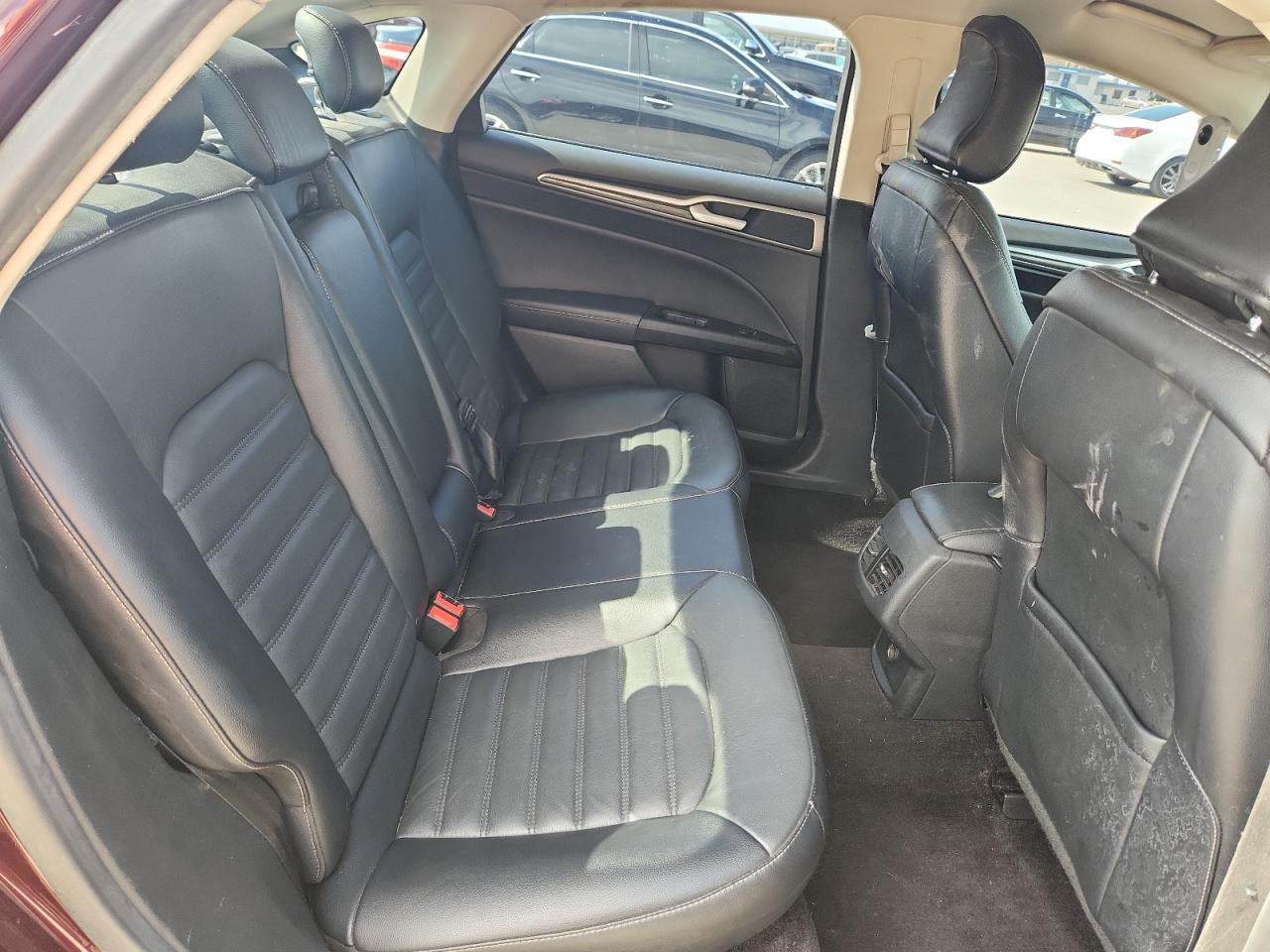 2017 FORD FUSION SE photo 19
