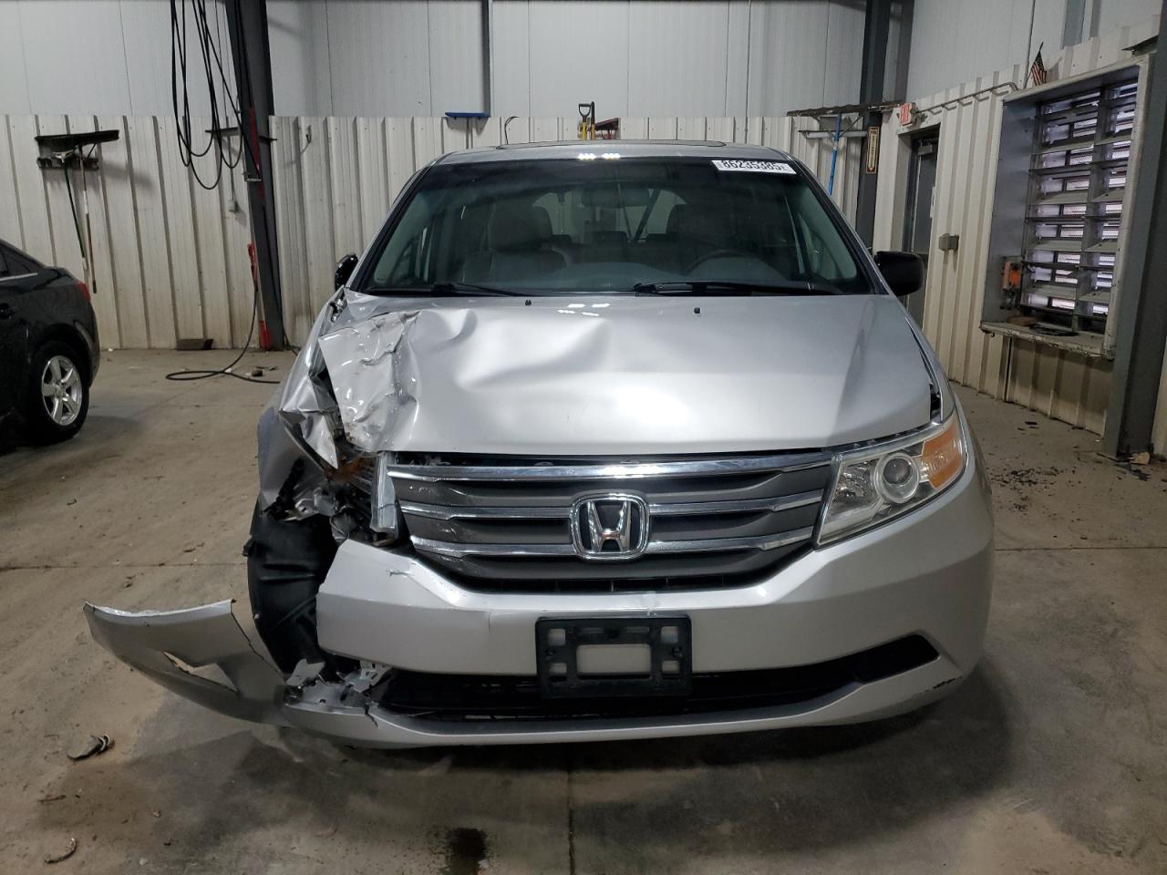 2012 HONDA ODYSSEY EXL photo 9