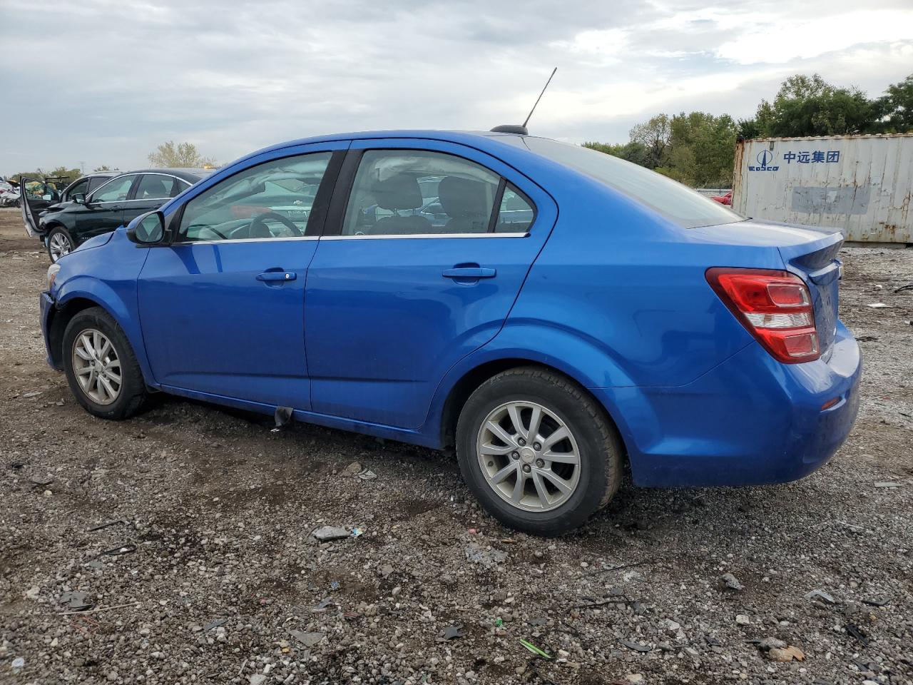 2017 CHEVROLET SONIC LT photo 2