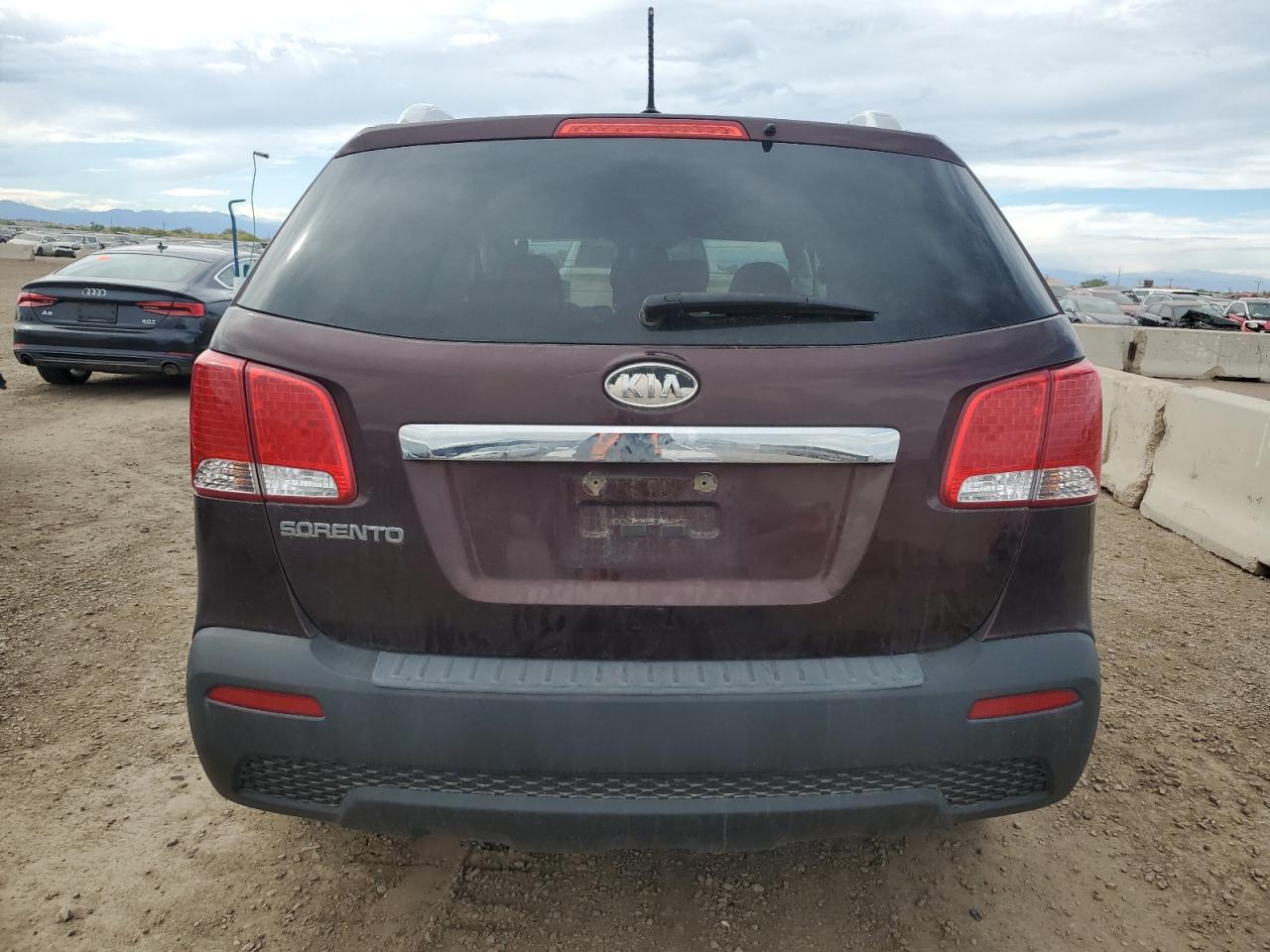 2012 KIA SORENTO BASE photo 11