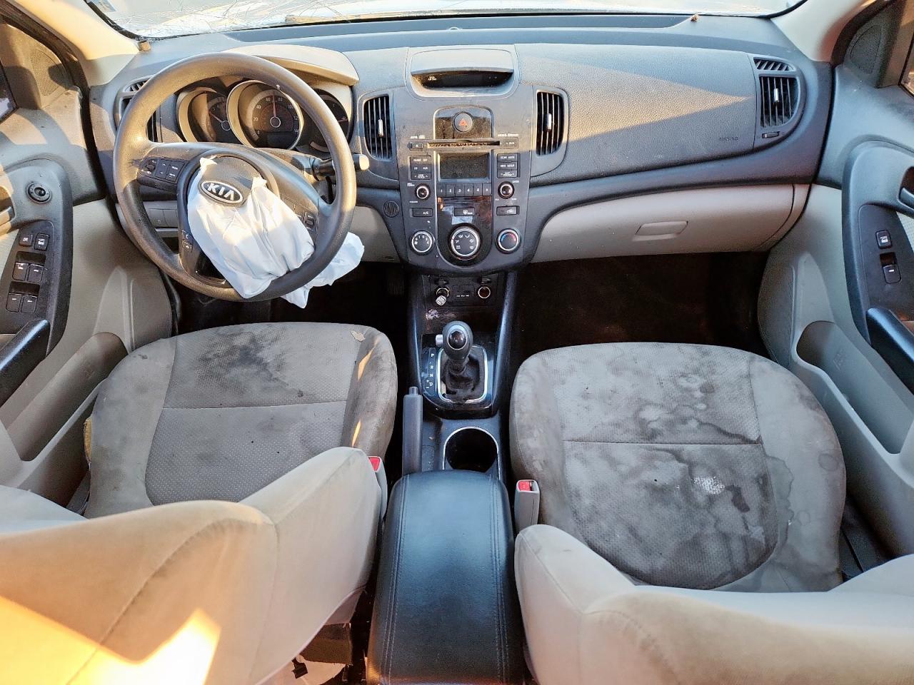 2012 KIA FORTE EX photo 22