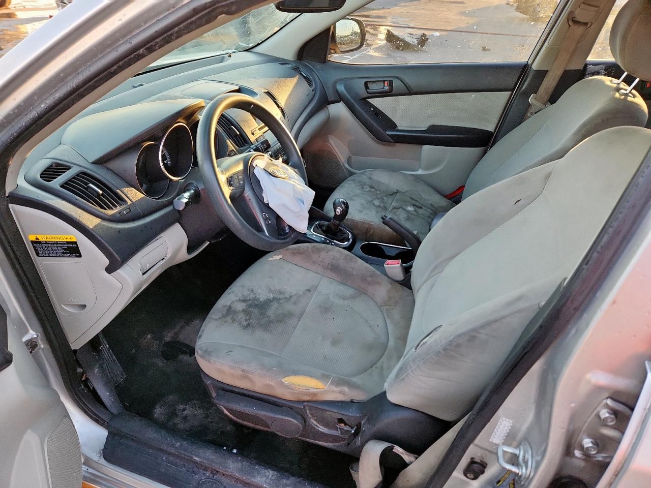 2012 KIA FORTE EX photo 19