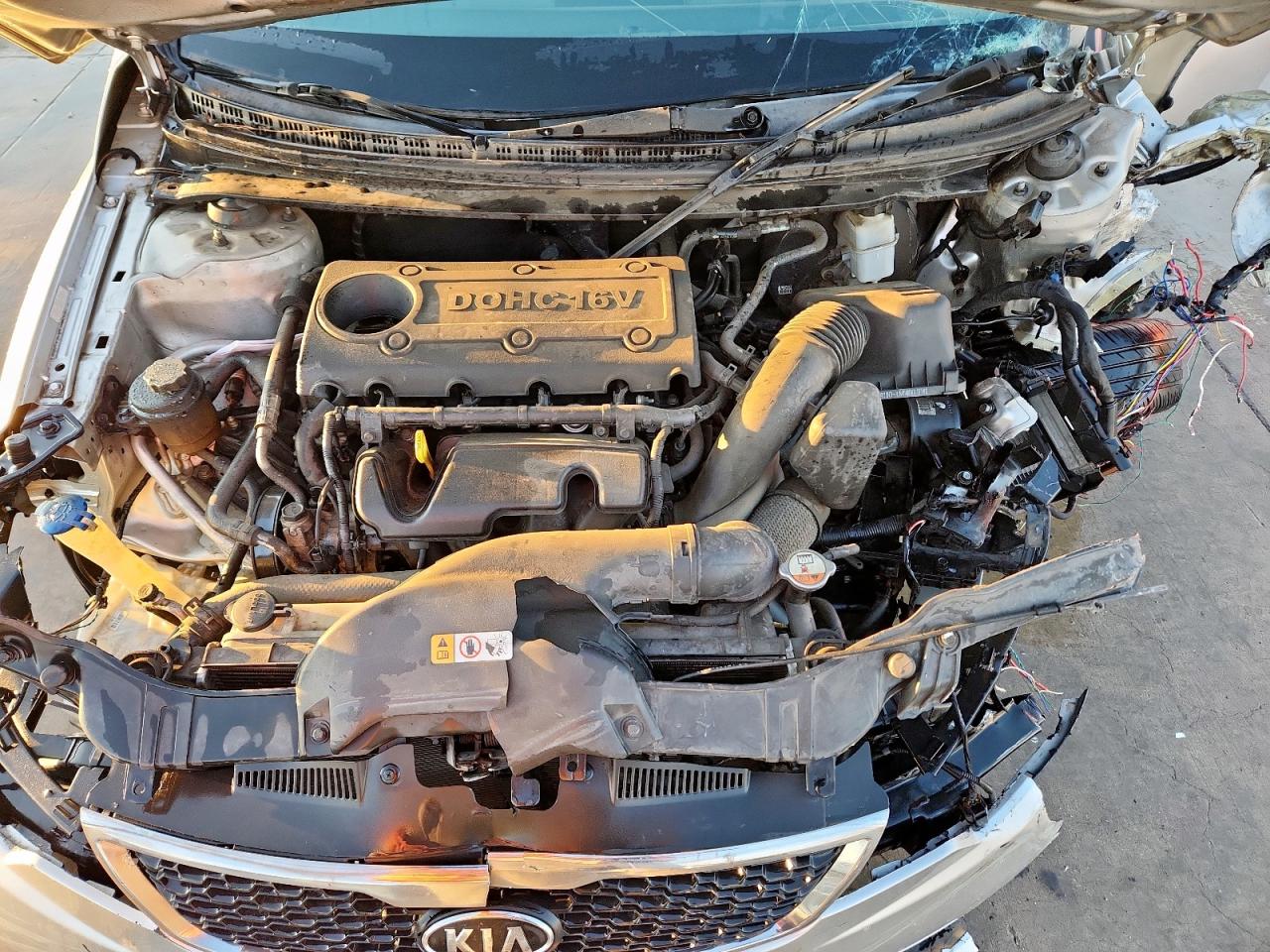 2012 KIA FORTE EX photo 31