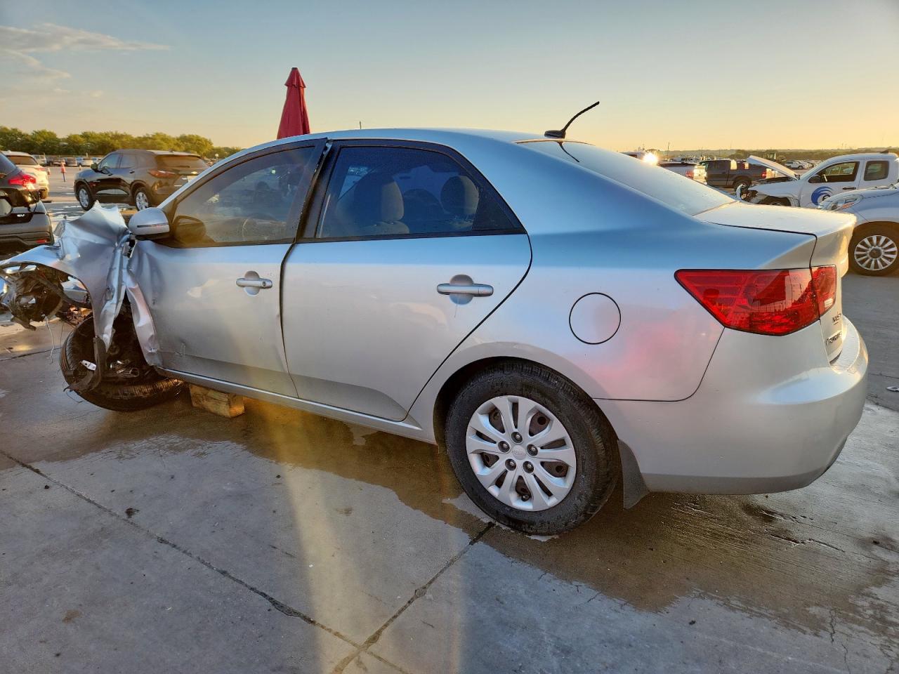 2012 KIA FORTE EX photo 4
