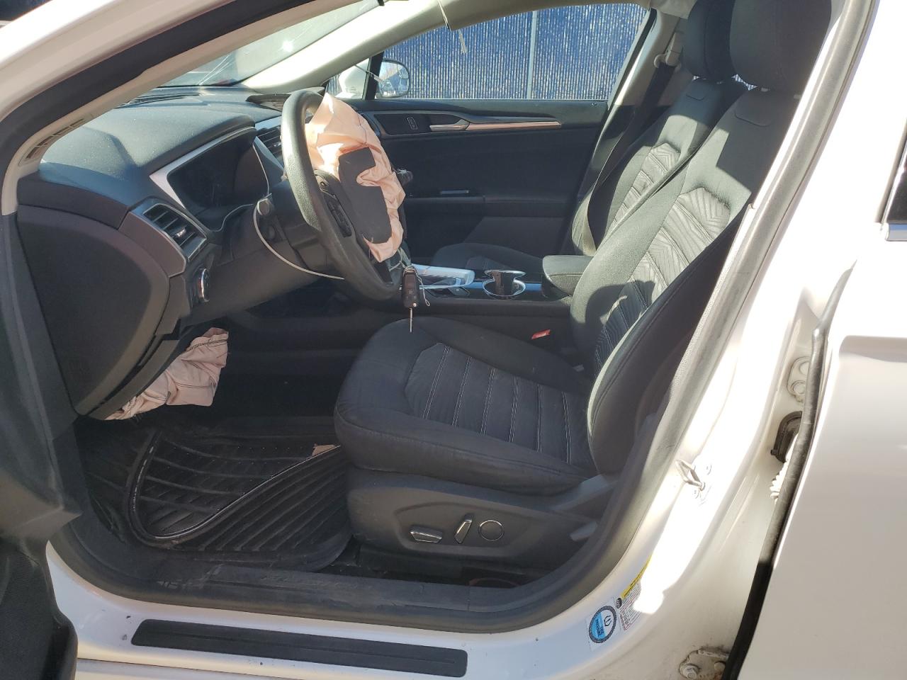 2016 FORD FUSION SE photo 13