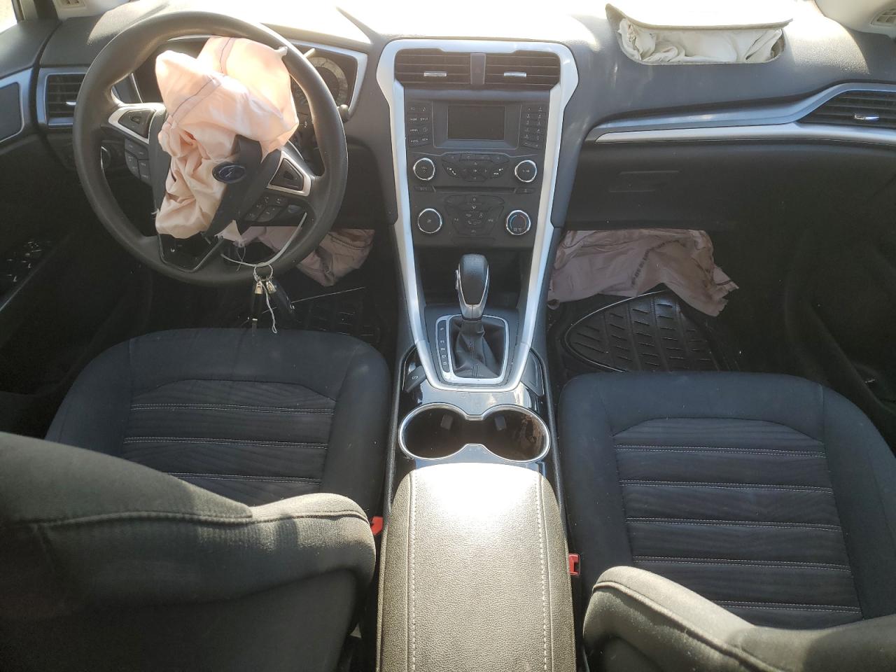2016 FORD FUSION SE photo 15