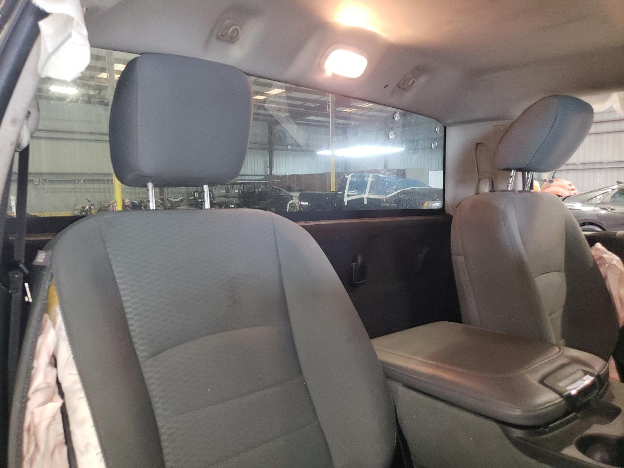 2018 RAM 1500 ST photo 10