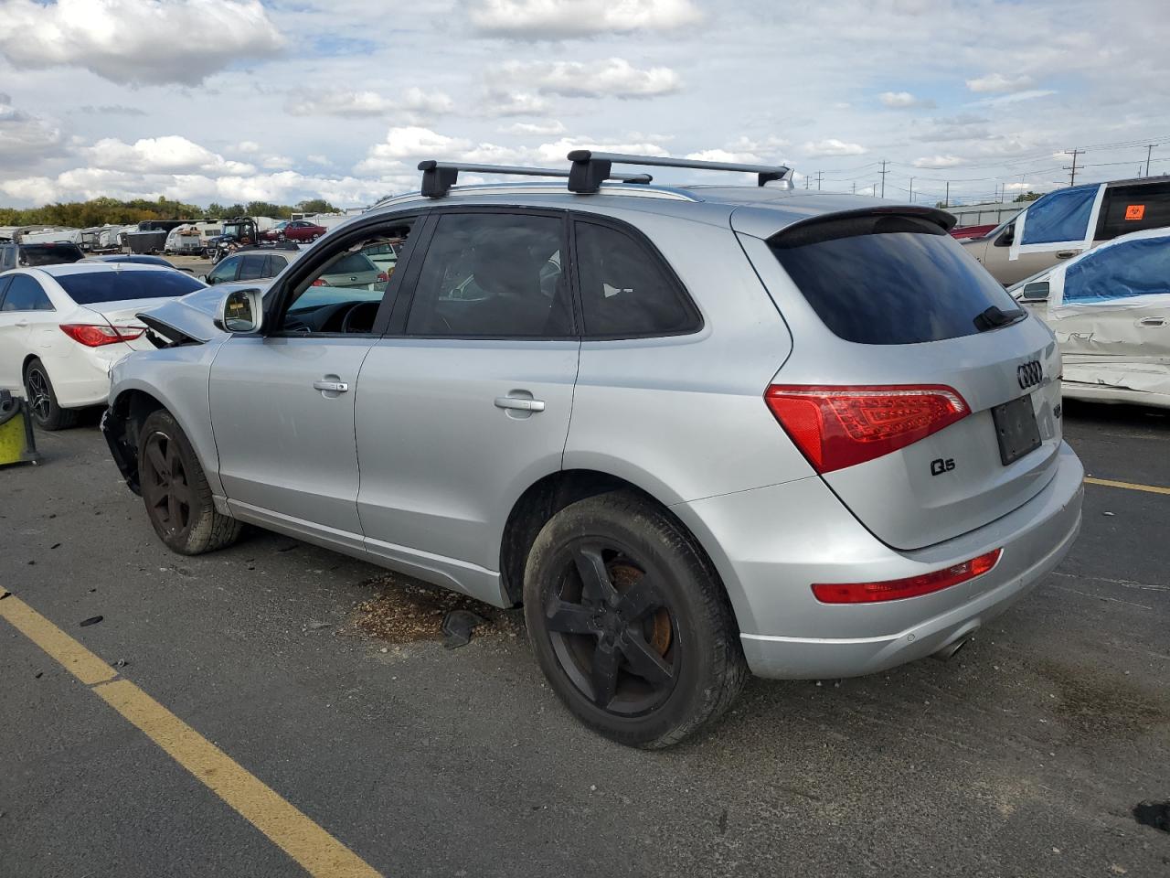 2012 AUDI Q5 PREMIUM PLUS photo 3