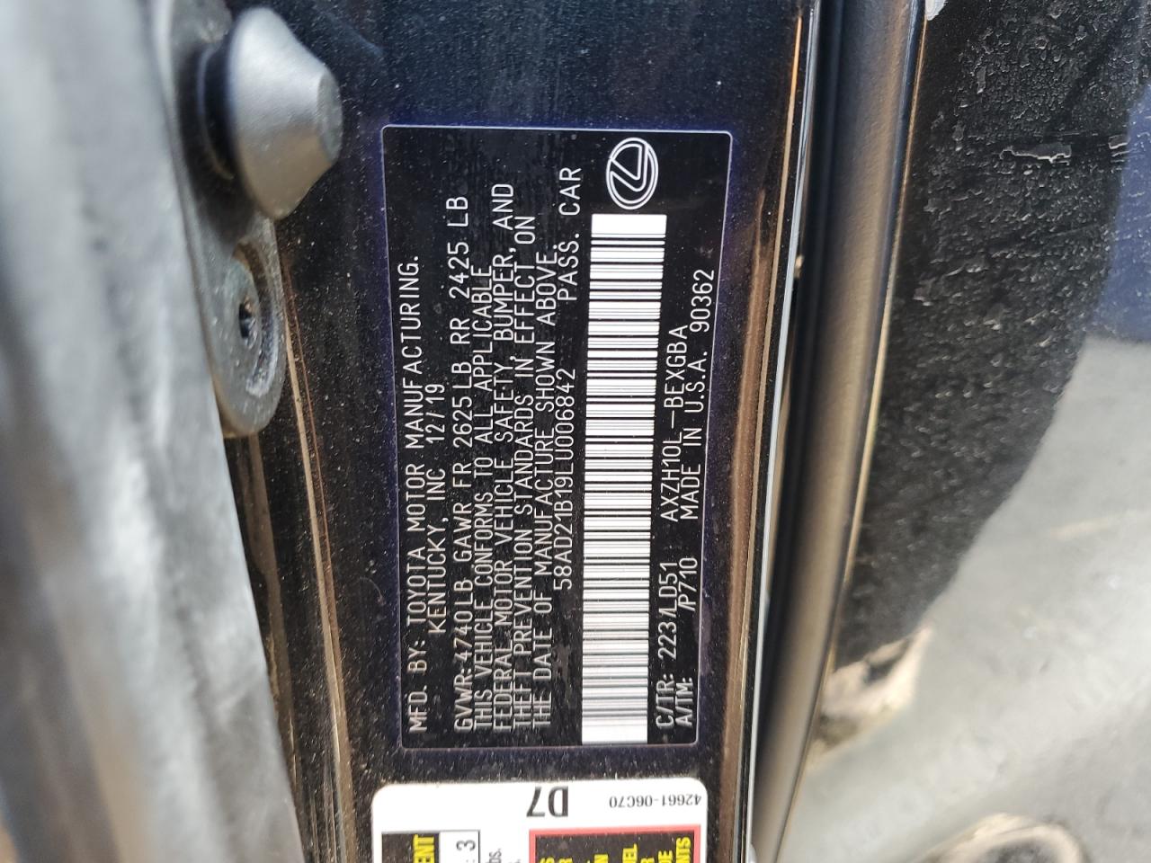 2020 LEXUS ES 300H photo 12
