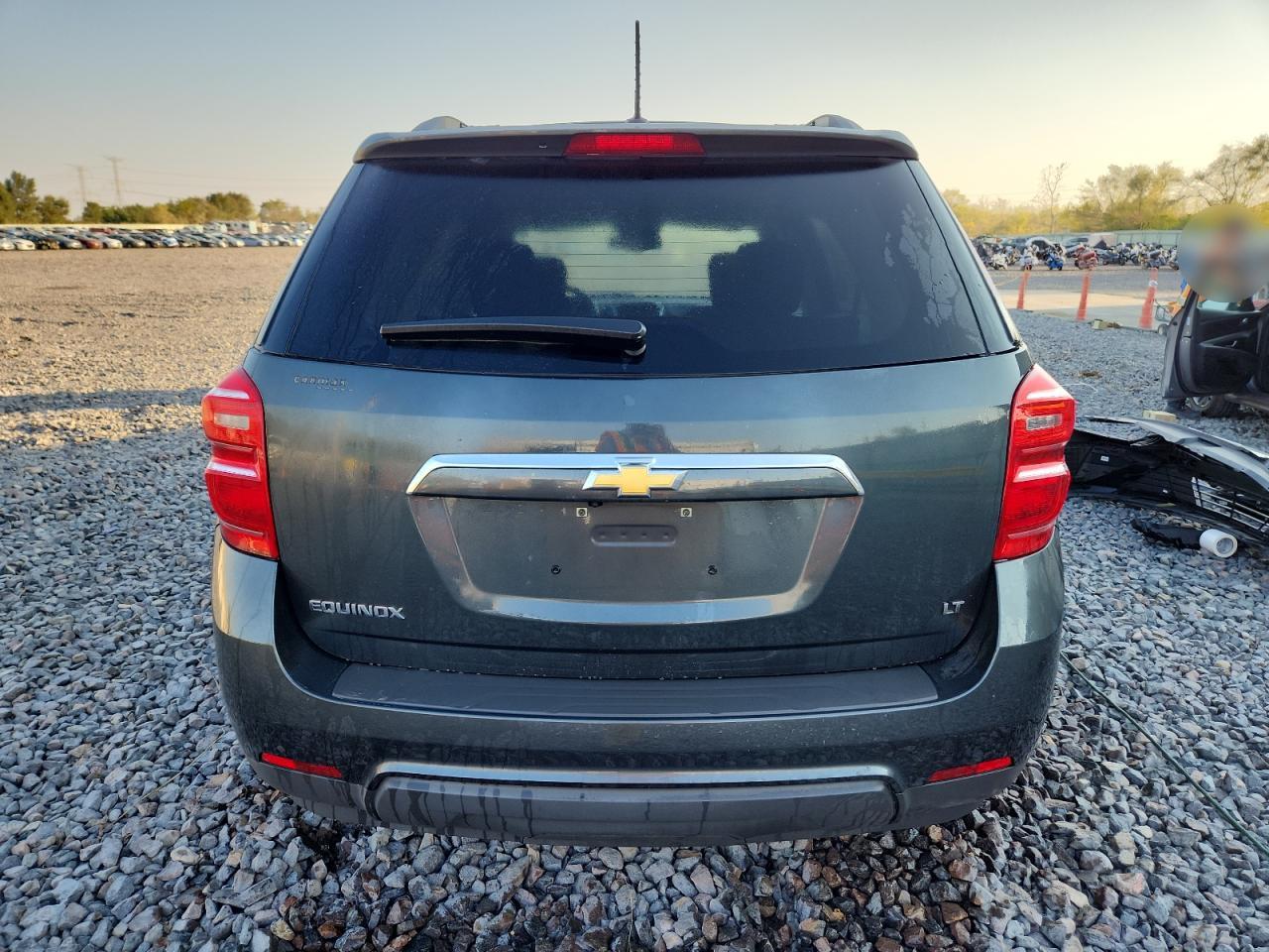 2017 CHEVROLET EQUINOX LT photo 16