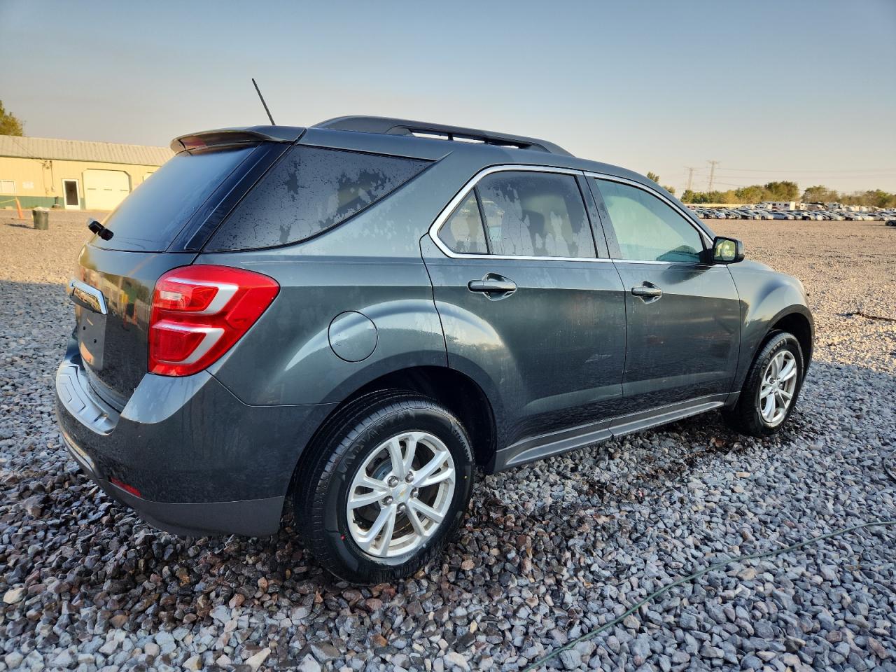 2017 CHEVROLET EQUINOX LT photo 7