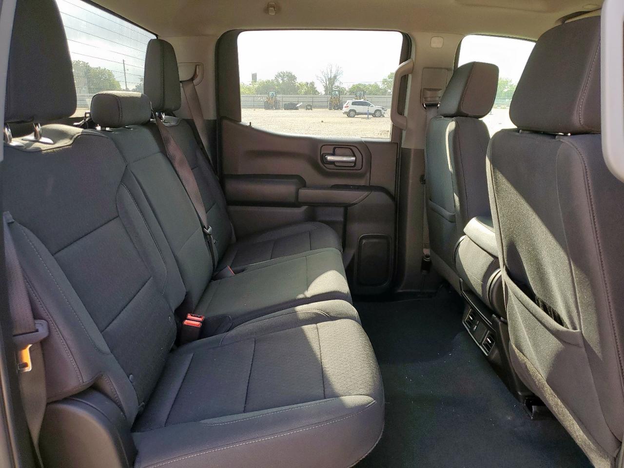 2025 CHEVROLET SILVERADO K1500 CUSTOM photo 10