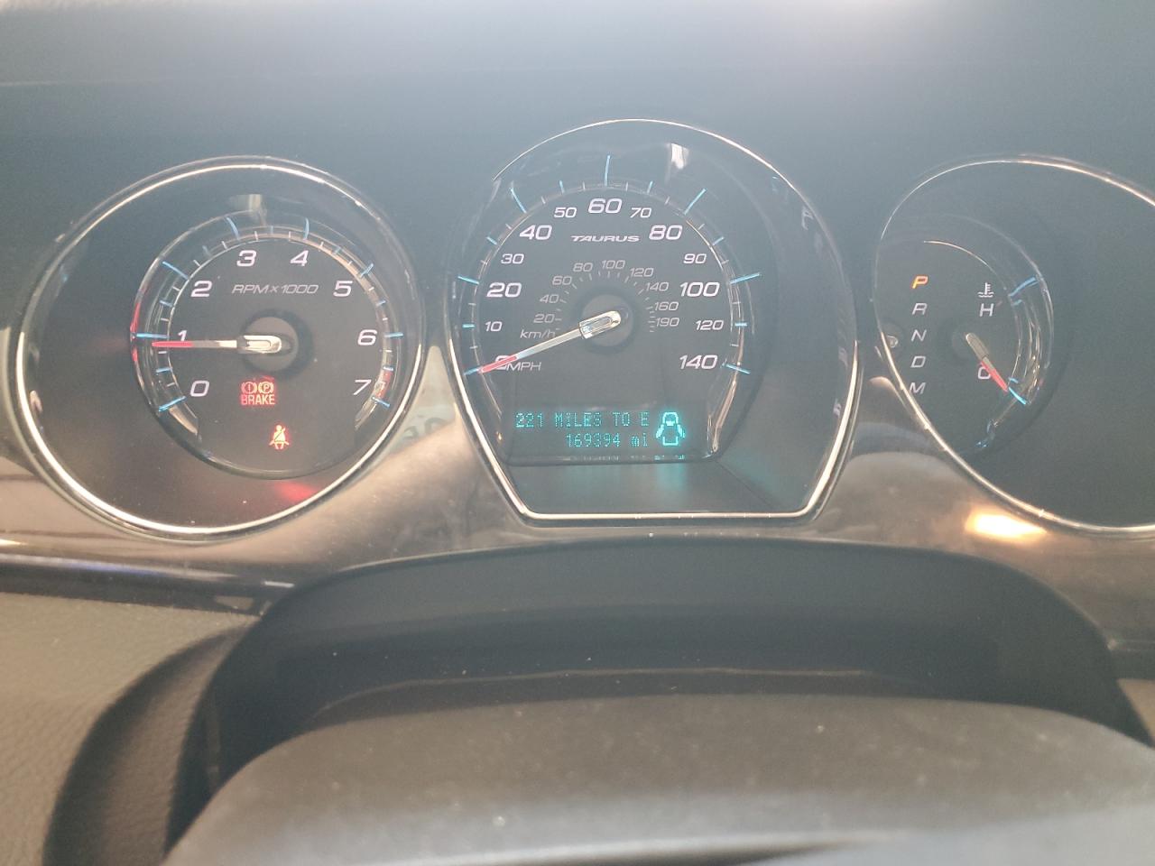 2011 FORD TAURUS LIMITED photo 9