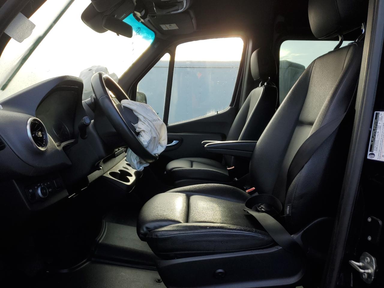 2024 MERCEDES-BENZ SPRINTER 2500 photo 7