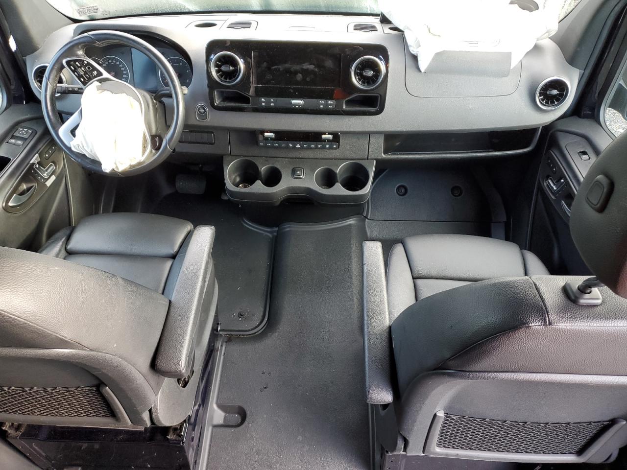 2024 MERCEDES-BENZ SPRINTER 2500 photo 8