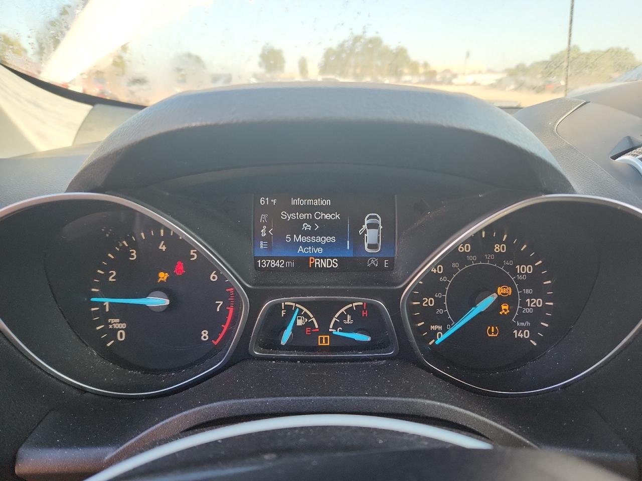 2017 FORD ESCAPE SE photo 25