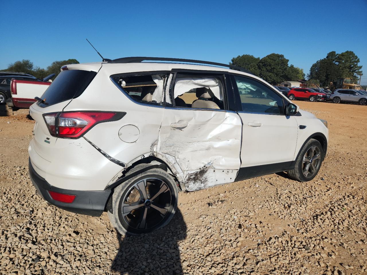 2017 FORD ESCAPE SE photo 7