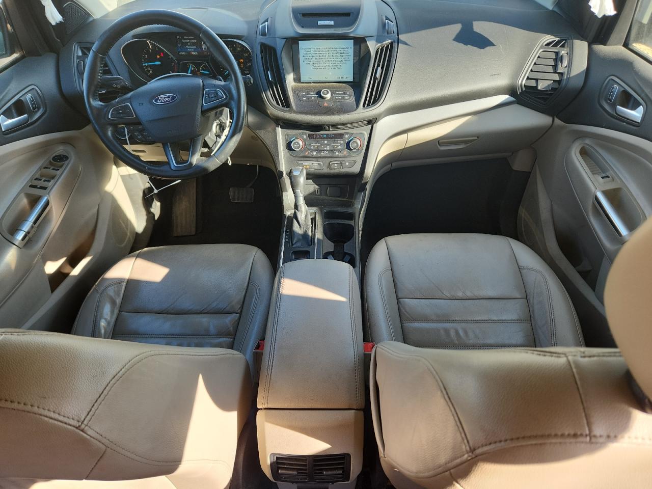 2017 FORD ESCAPE SE photo 22