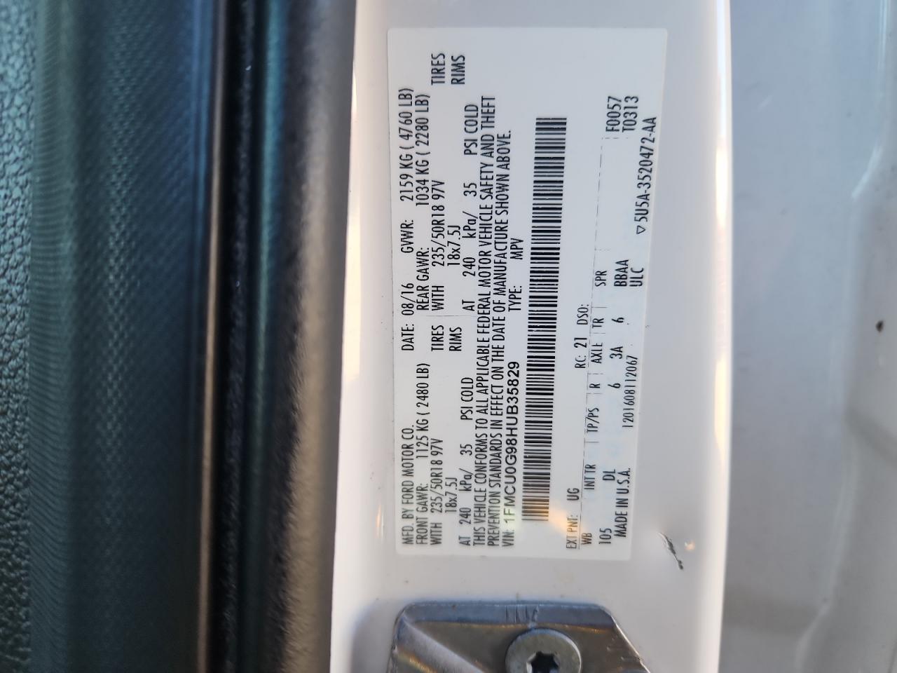 2017 FORD ESCAPE SE photo 37