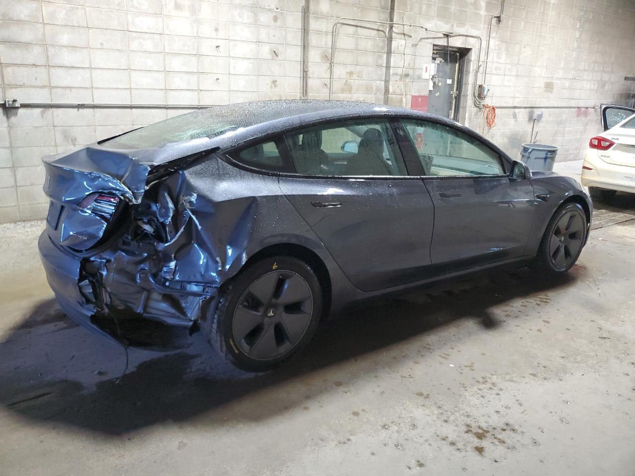 2022 TESLA MODEL 3 photo 3