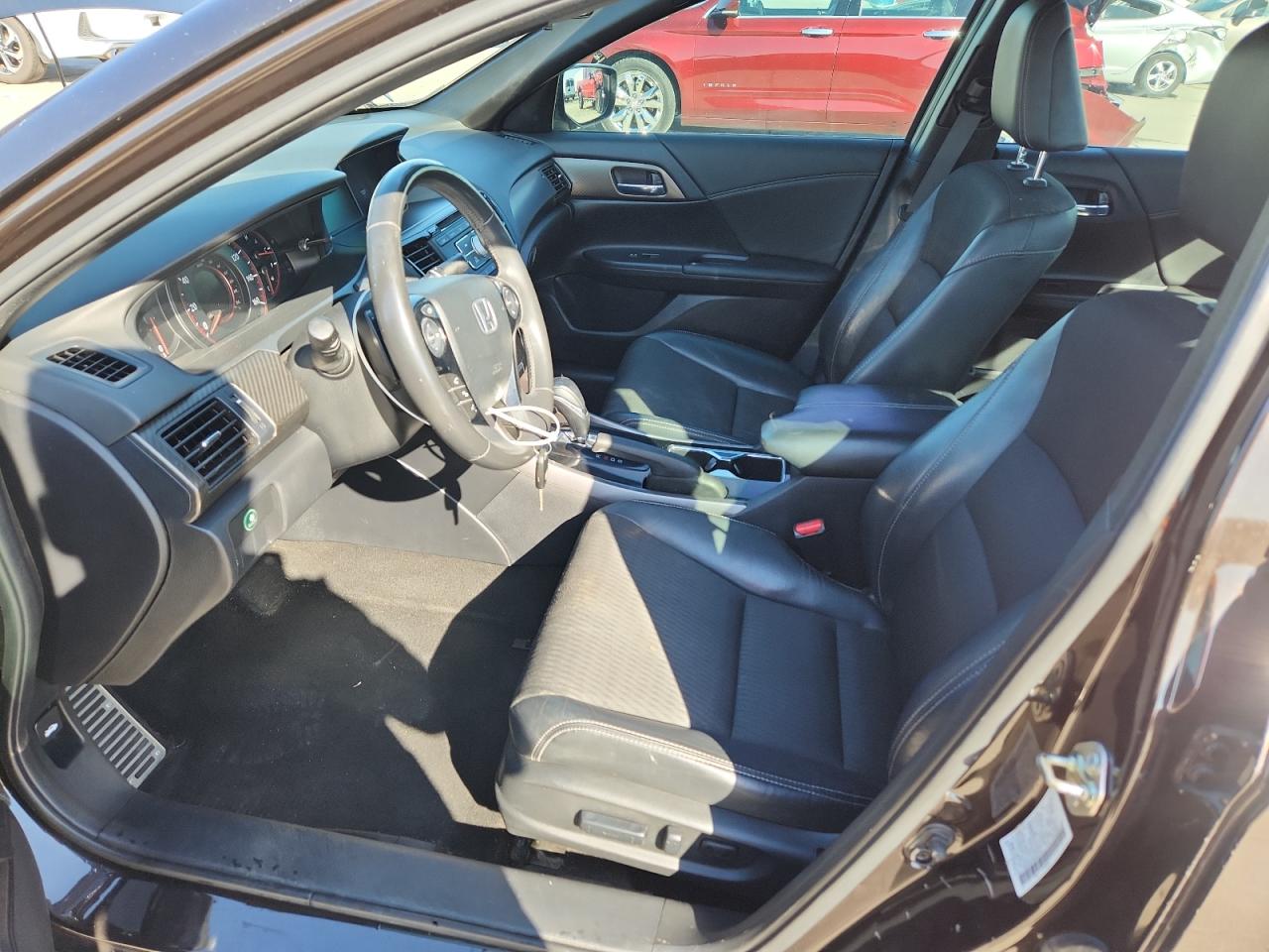 2017 HONDA ACCORD SPORT photo 19