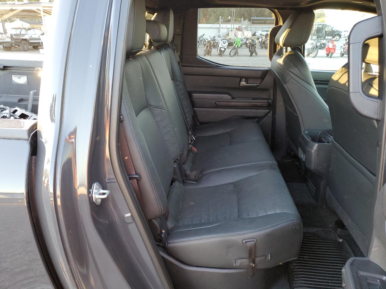 2024 TOYOTA TACOMA DOUBLE CAB photo 10