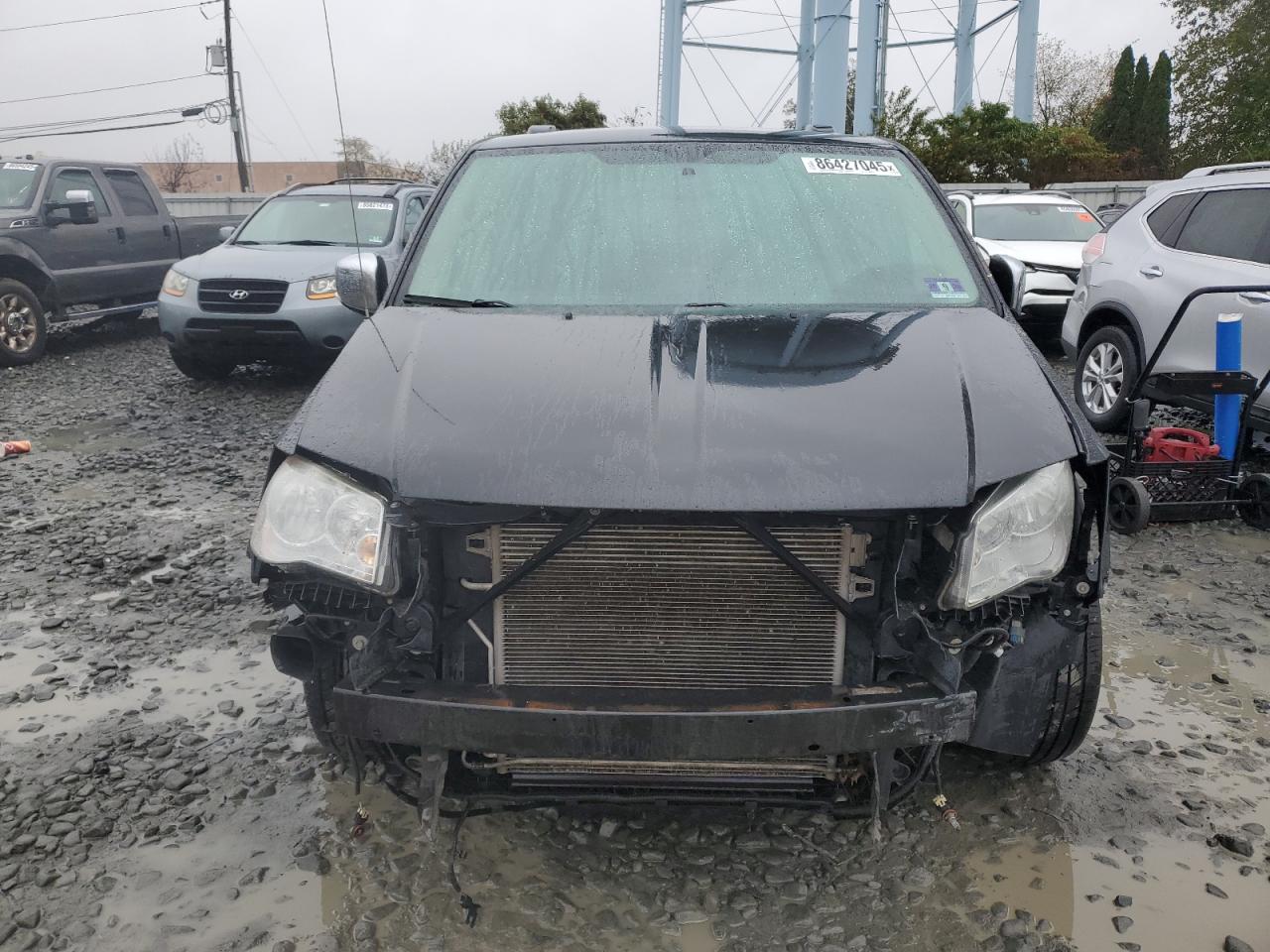 2011 CHRYSLER TOWN & COUNTRY TOURING L photo 5