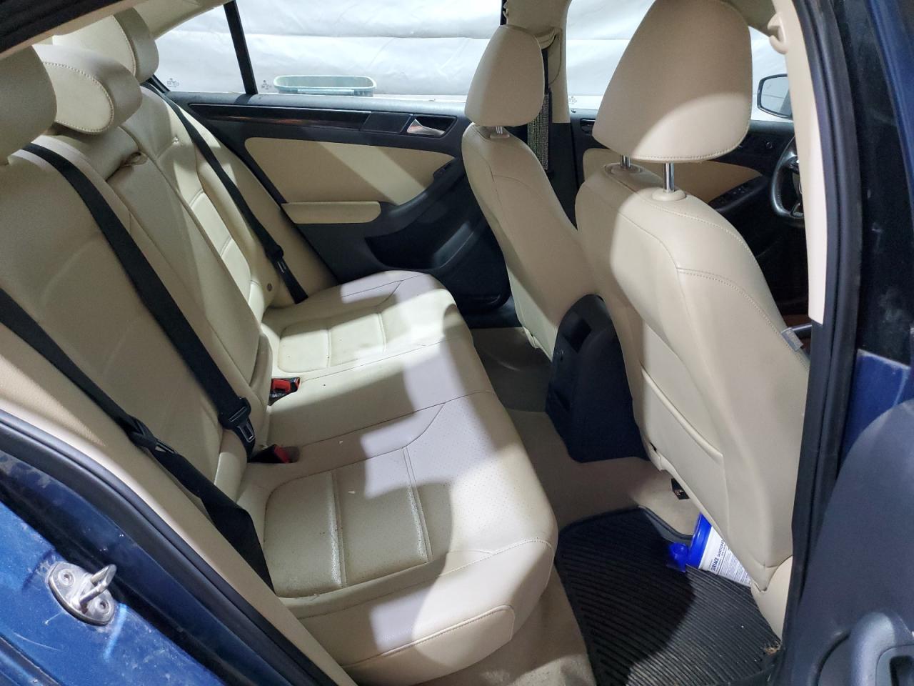 2016 VOLKSWAGEN JETTA SEL photo 10