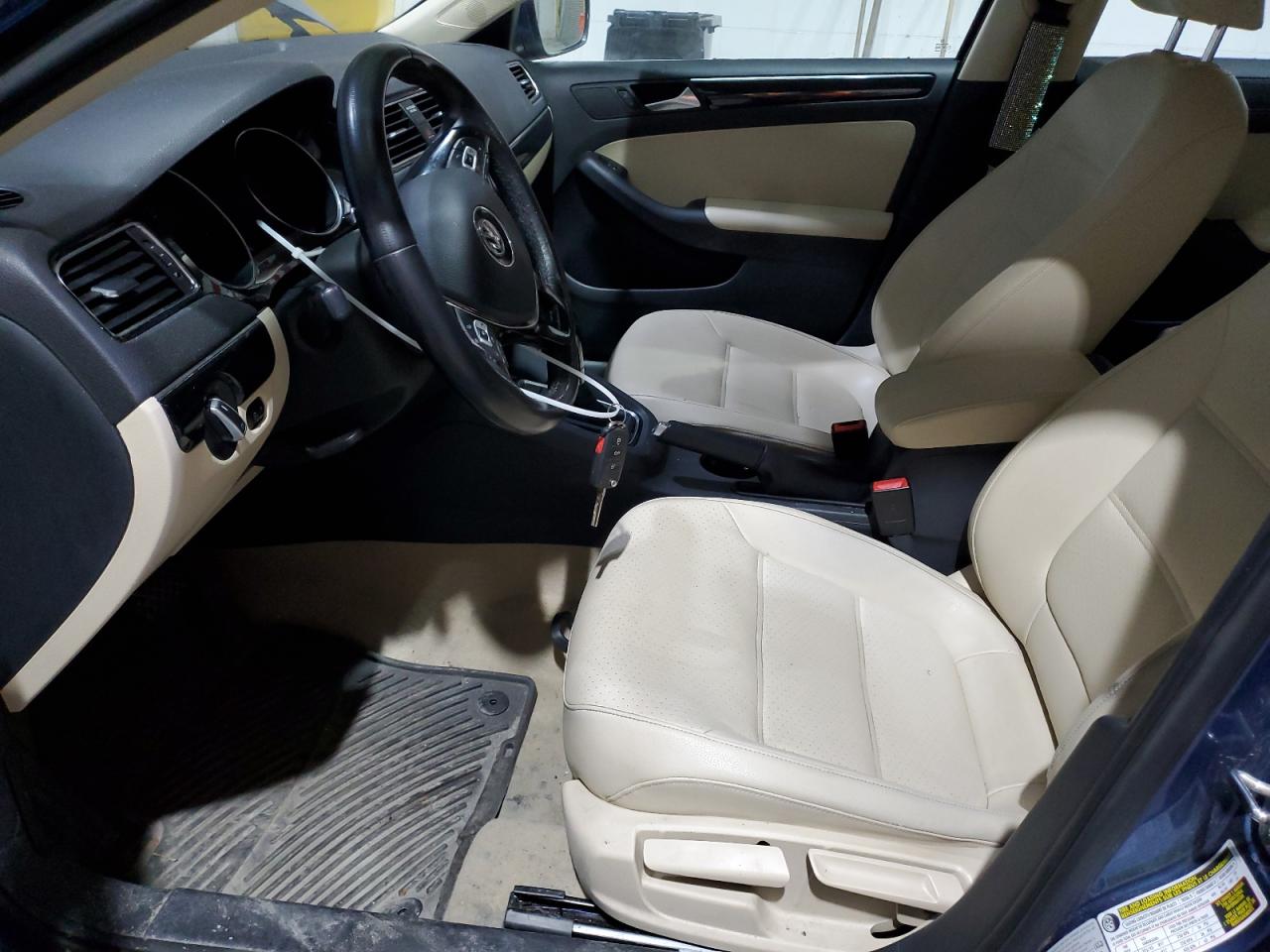 2016 VOLKSWAGEN JETTA SEL photo 7