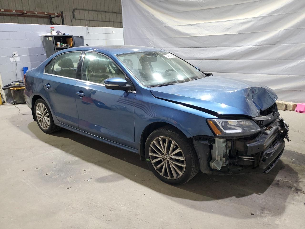 2016 VOLKSWAGEN JETTA SEL photo 4