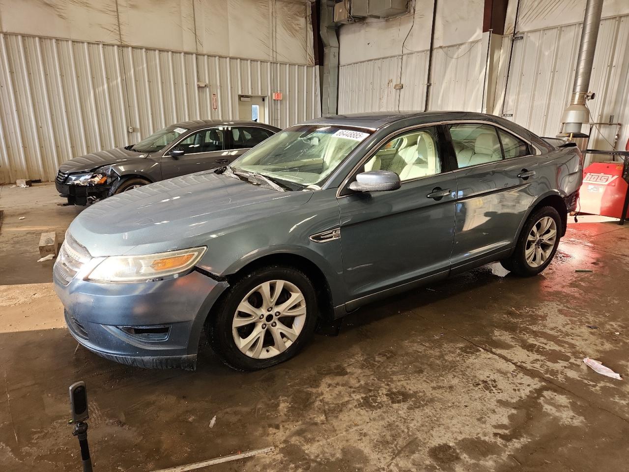 2010 FORD TAURUS