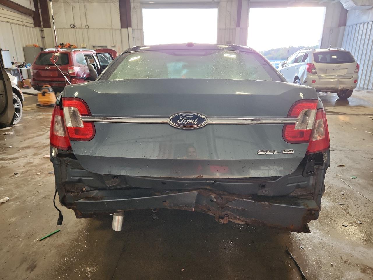 2010 FORD TAURUS SEL photo 16