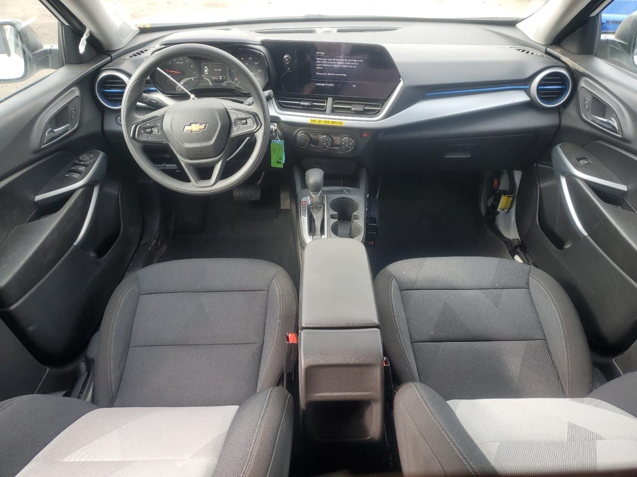 2025 CHEVROLET TRAX LS photo 22